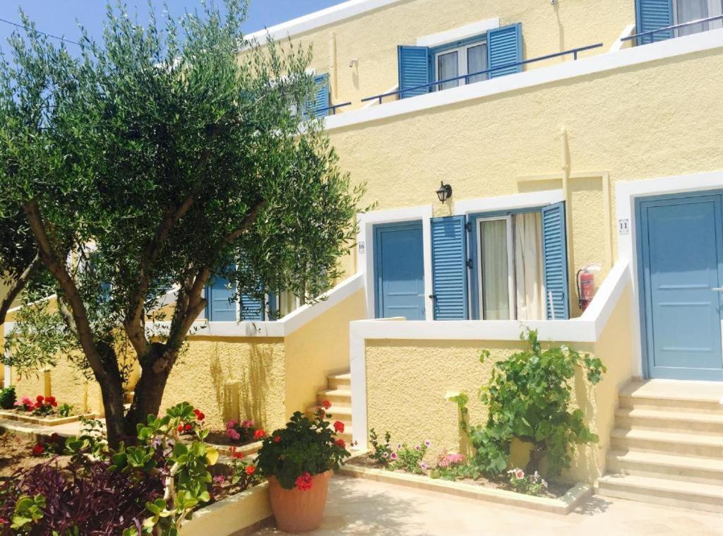 Esperides Maisonettes Agia Marina  Exterior foto